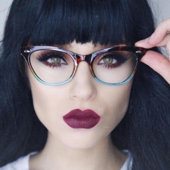 Liveloveglam_ Accessories - Trending Non Rx Glasses